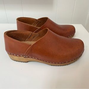 Kitty Clogs Studio Low Jord Clog - Brown